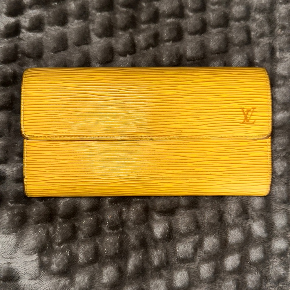 LV EPI WALLET YELLOW